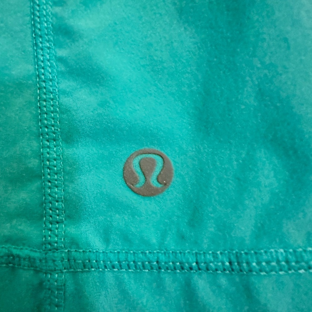 Vintage Lululemon Run Speed Skirt in Lagoon. Size 10 - Picture 5 of 16